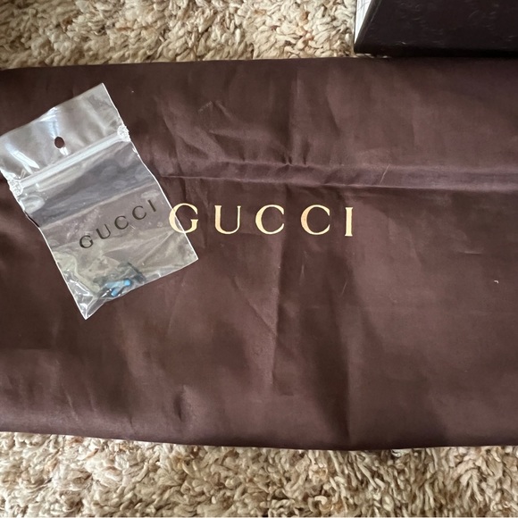 GUCCI Vernice Crystal New Raspberry Patton Leather Peep Toe Heels - EUC - Picture 11 of 12